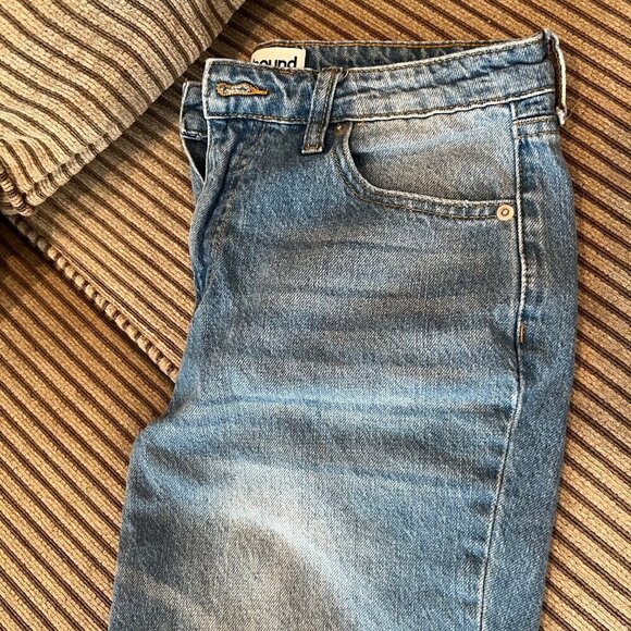 Women's Abound worn/wear ripped blue jeans, Size 28 - Picture 2 of 8
